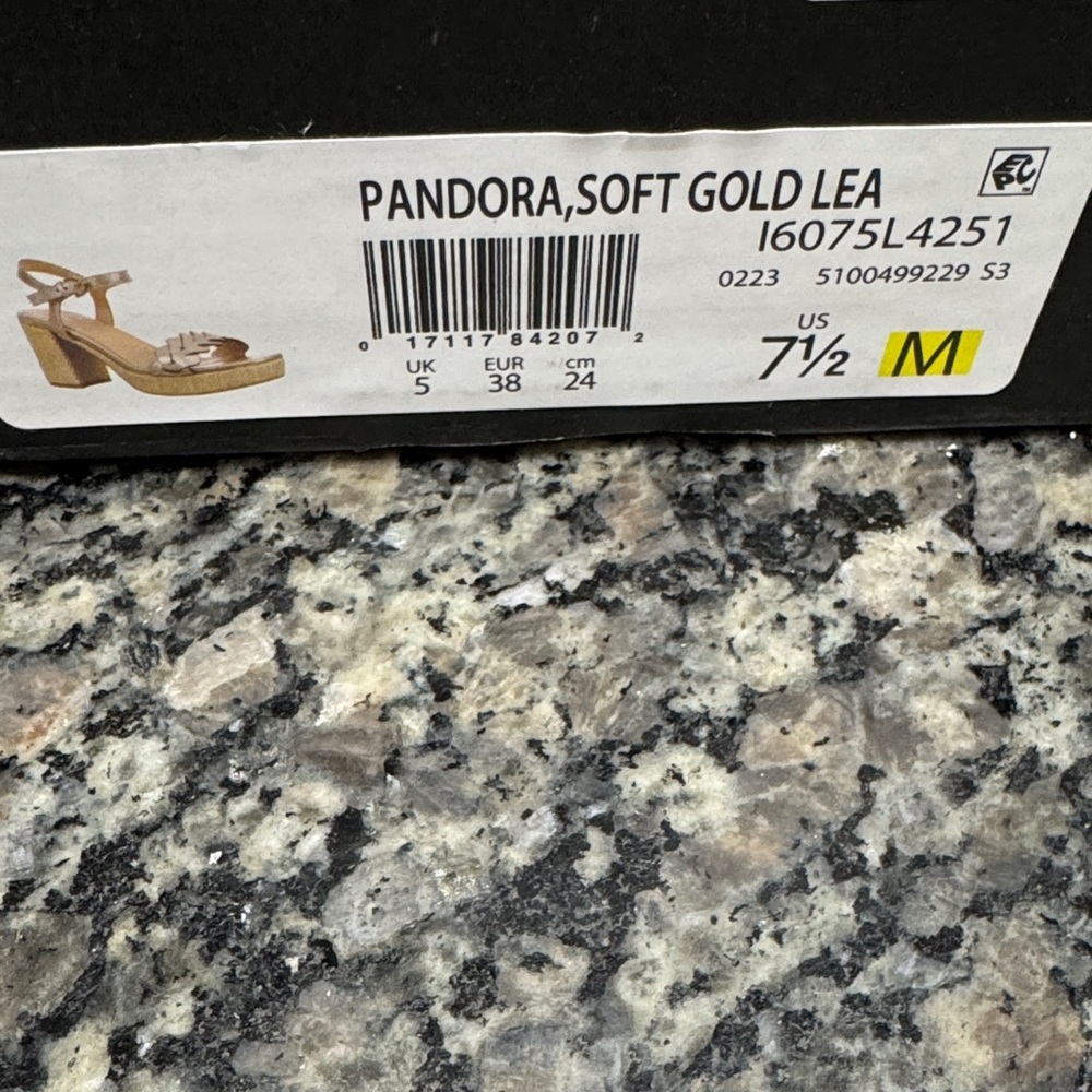 Naturalizer Pandora leather soft Metallic Gold and Platform Heels NEW 7.5 - Picture 14 of 15